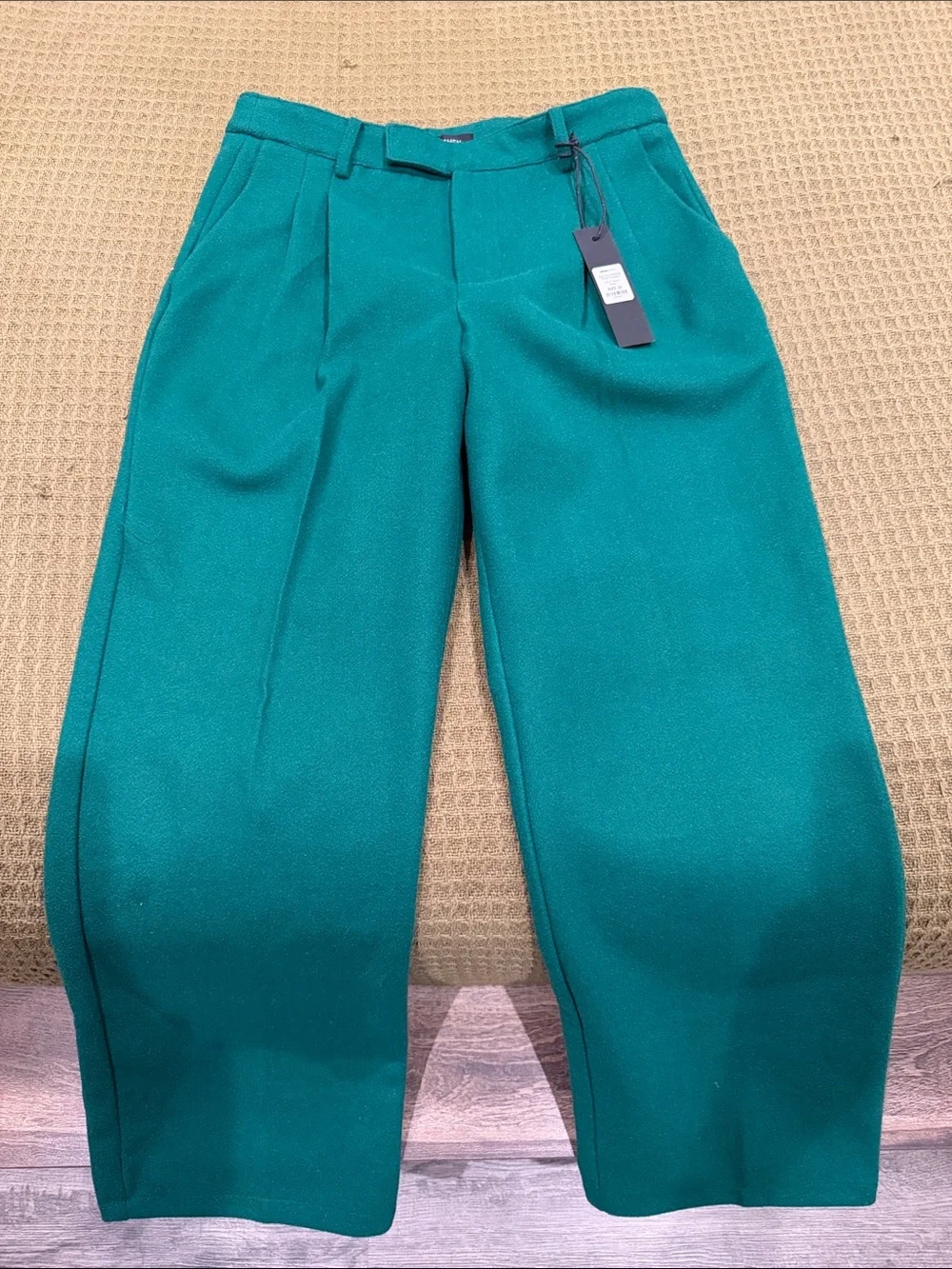 Zip It Out Relaxed Flare Trousers - Green